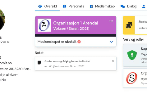 En gif som viser hvordan nedtrekksmenyer fungerer